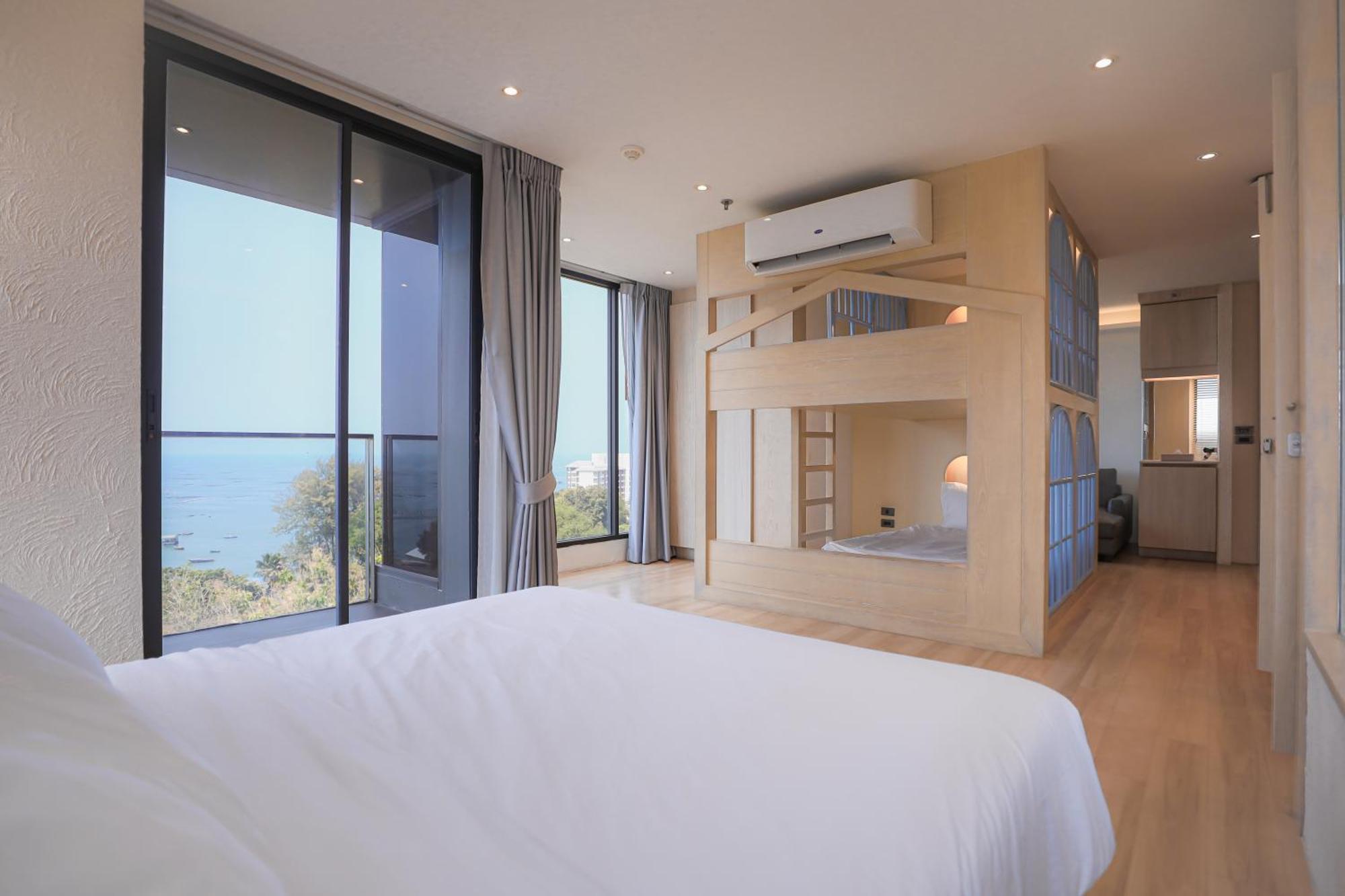 Balcony Seaside Sriracha Hotel & Serviced Apartments Si Racha Exterior foto