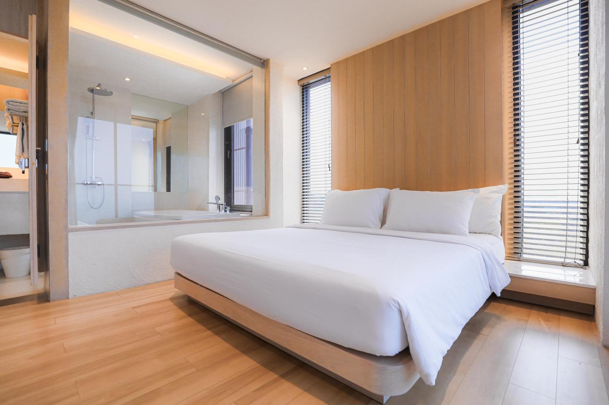 Balcony Seaside Sriracha Hotel & Serviced Apartments Si Racha Exterior foto