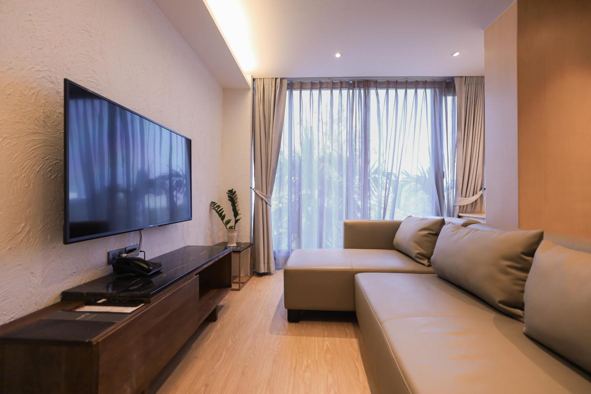 Balcony Seaside Sriracha Hotel & Serviced Apartments Si Racha Exterior foto