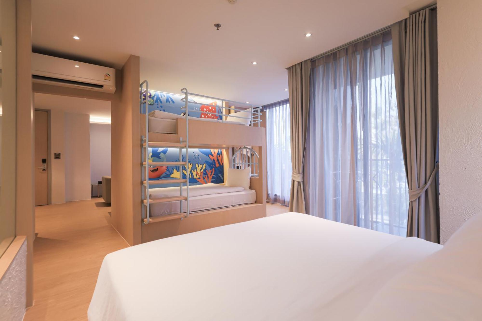 Balcony Seaside Sriracha Hotel & Serviced Apartments Si Racha Exterior foto