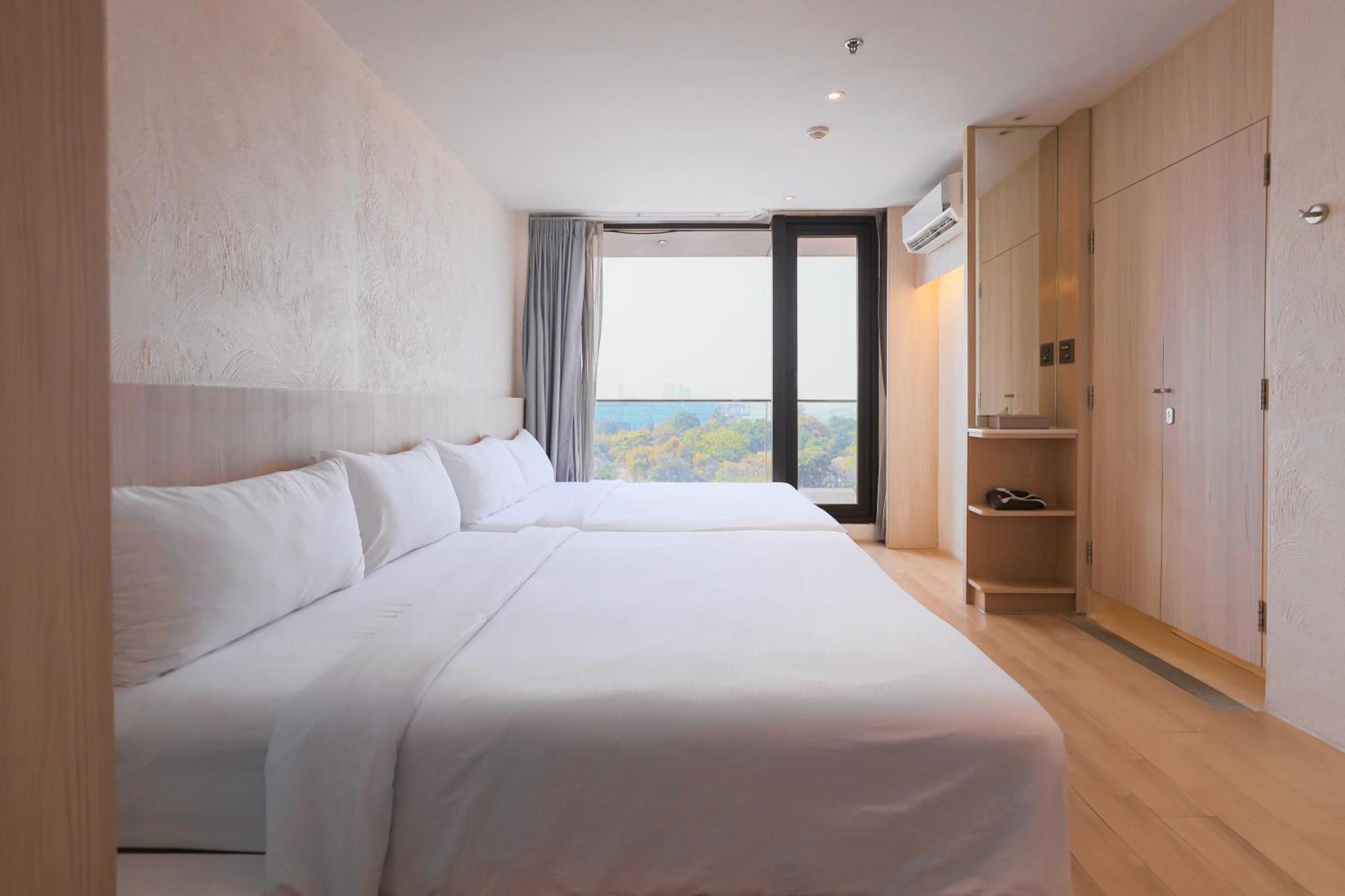 Balcony Seaside Sriracha Hotel & Serviced Apartments Si Racha Exterior foto
